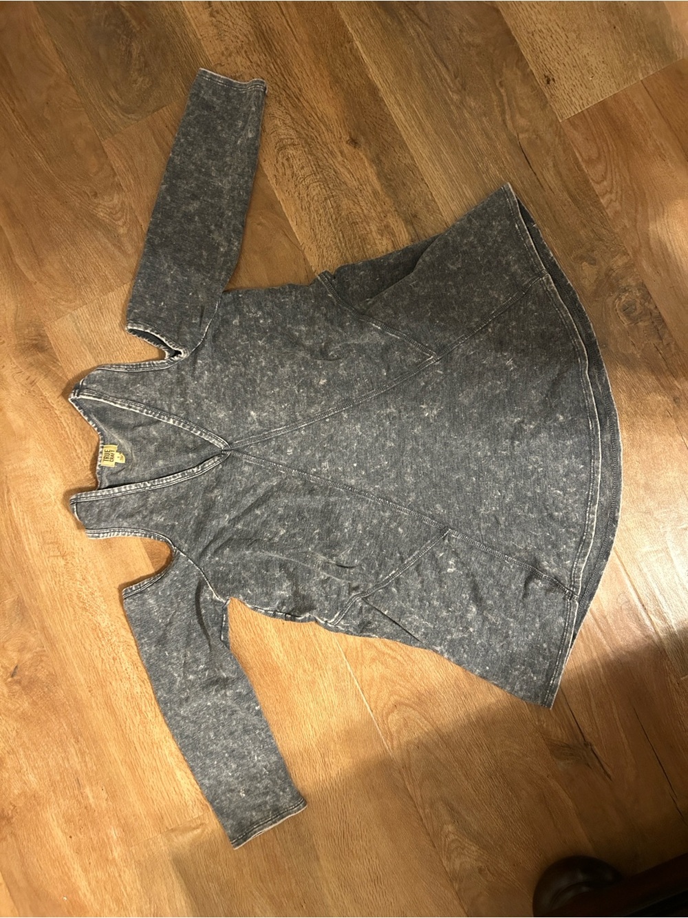 Cold-Shoulder Washed Top - Gray